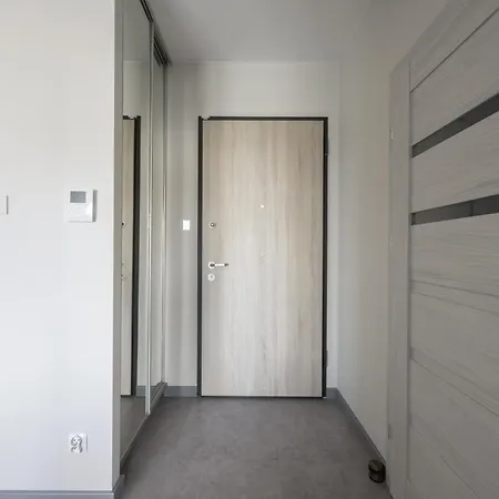 Lily - Amber Expo And Stadium & Parking